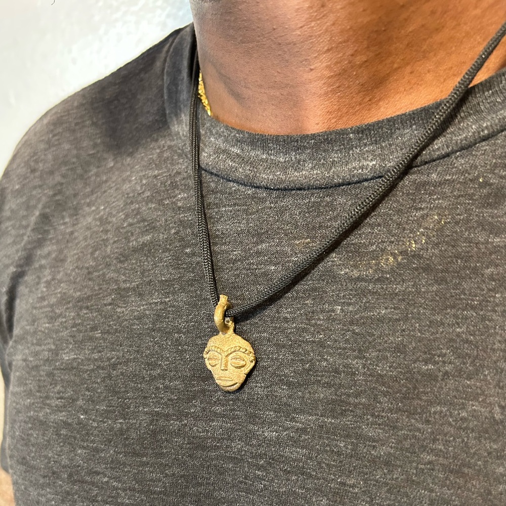 VTG Handcrafted Bronze necklace made in Benin 🇧🇯 20”L